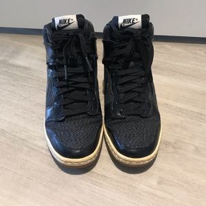 Nike Hi Dunks